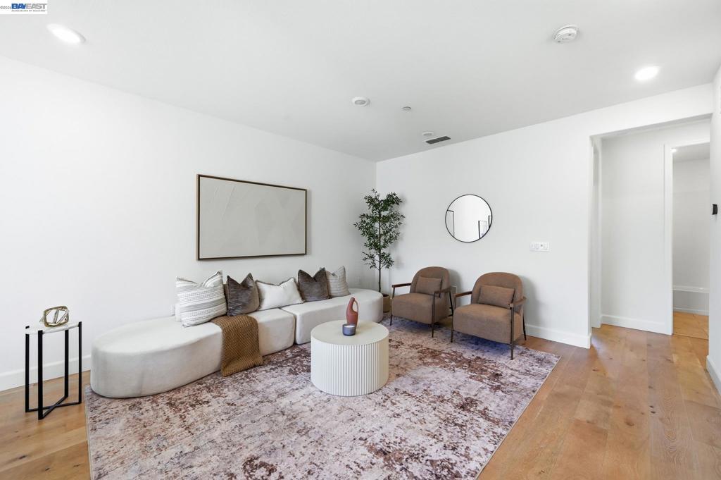 39482 Capstone Cmn Property Photo 29