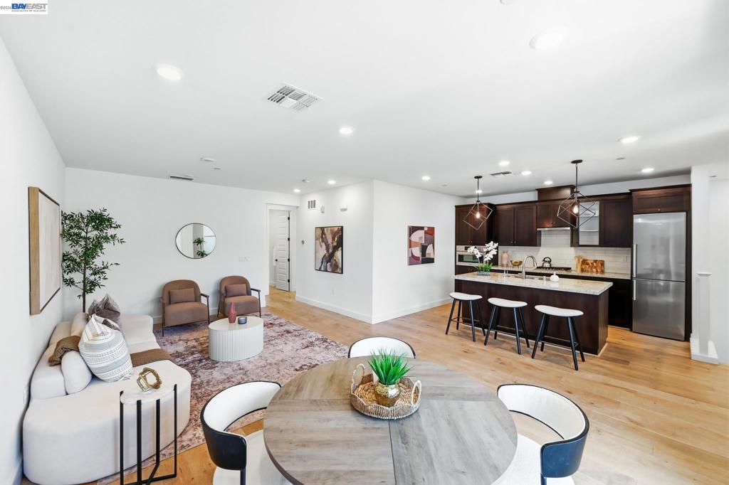 39482 Capstone Cmn Property Photo 37