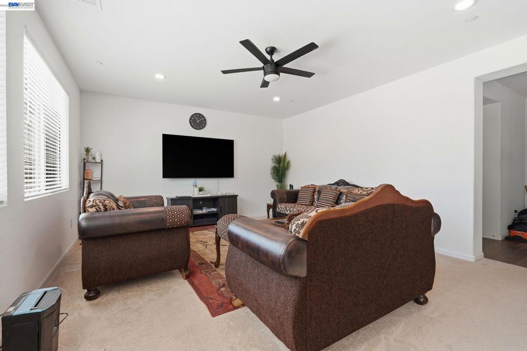 2126 Grapevine Dr Property Photo 7