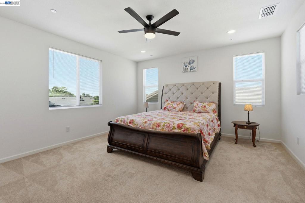 2126 Grapevine Dr Property Photo 22