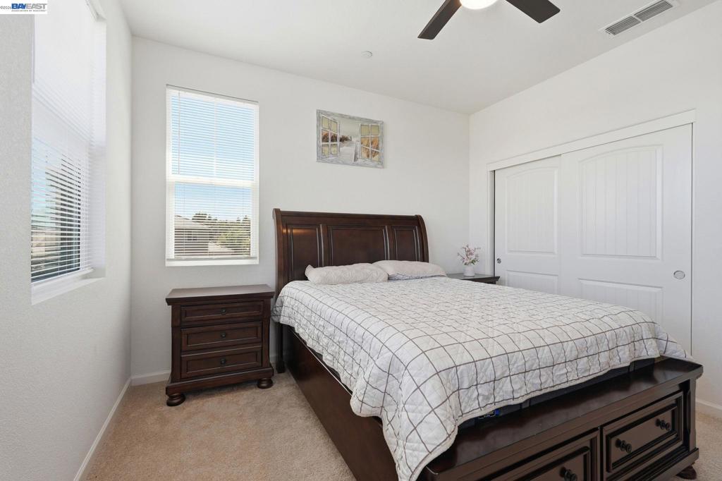 2126 Grapevine Dr Property Photo 30