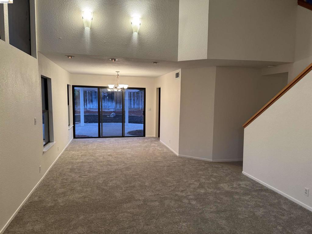 4840 Highlands Way Property Photo 7