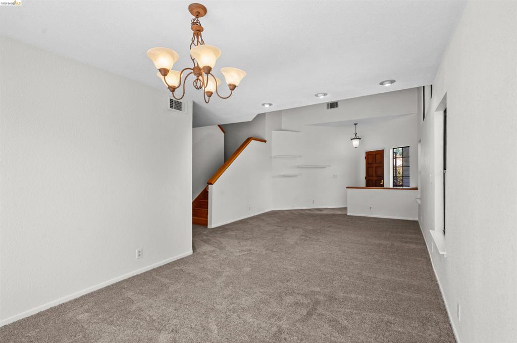 4840 Highlands Way Property Photo 9