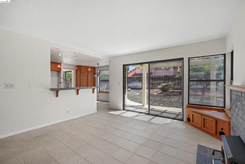 4840 Highlands Way Property Photo 13