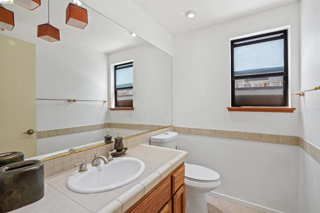 4840 Highlands Way Property Photo 28
