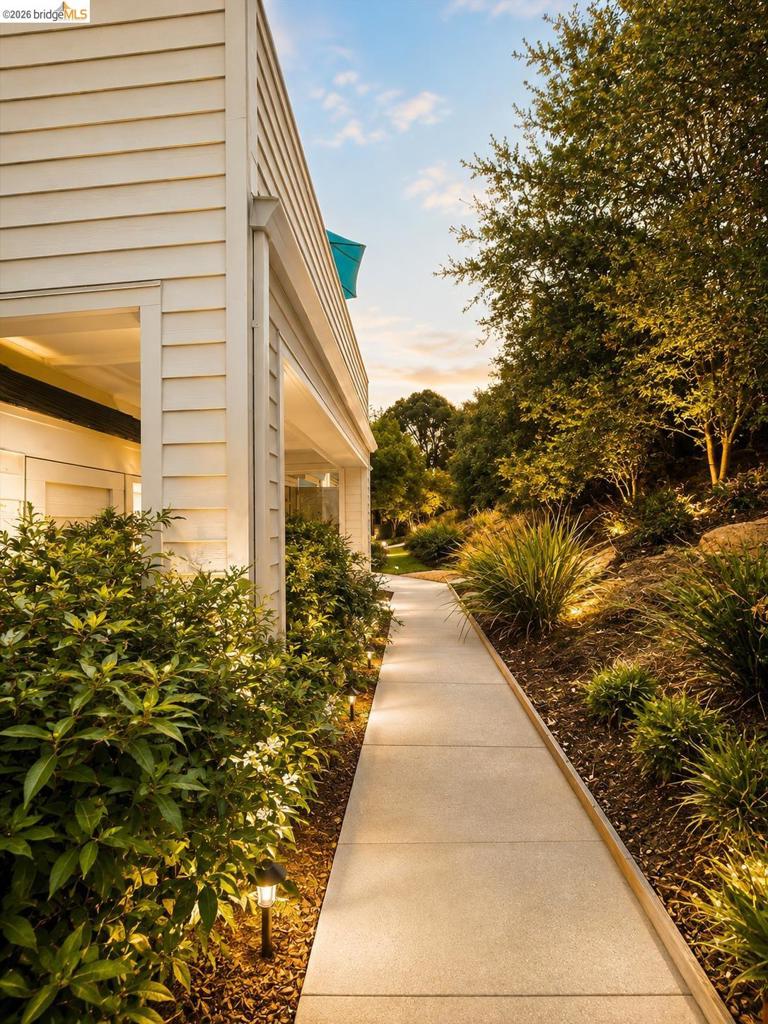 311 Boatswain Property Photo 4