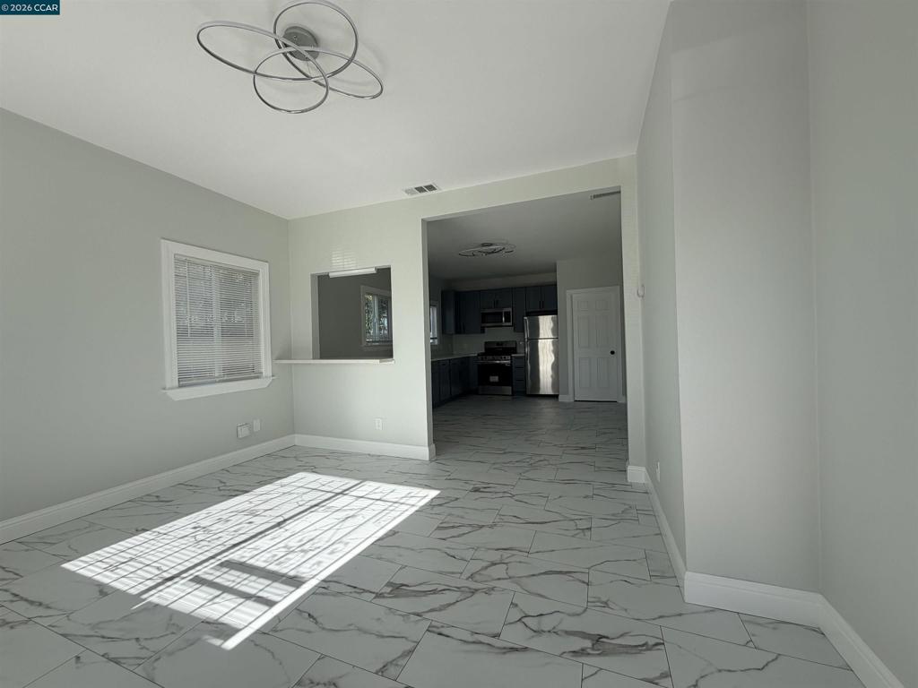 924 7th St Property Photo 4