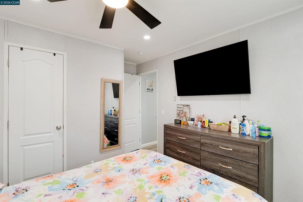 5751 Bridgehead Rd Property Photo 14