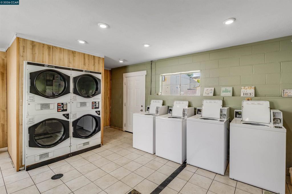 5751 Bridgehead Rd Property Photo 28