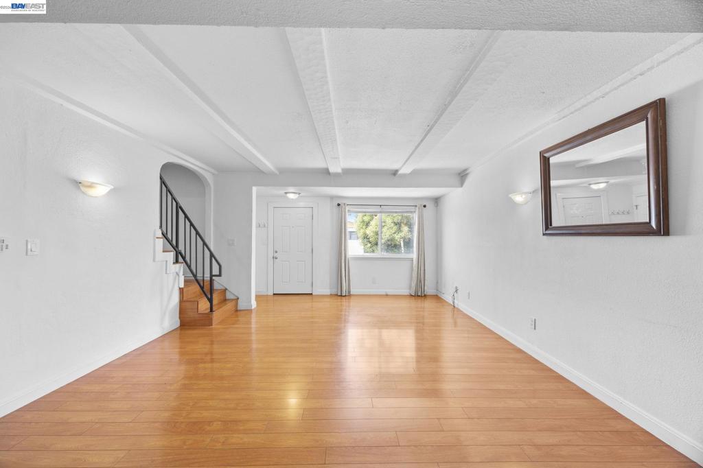 1828 Rosedale Ave Property Photo 4