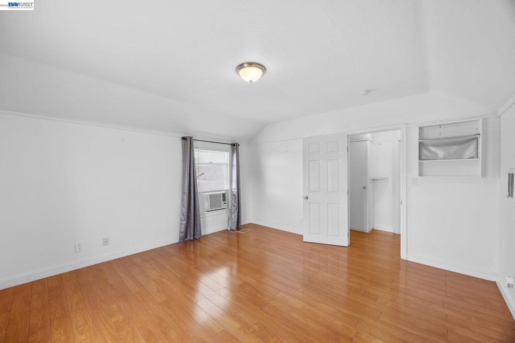 1828 Rosedale Ave Property Photo 7