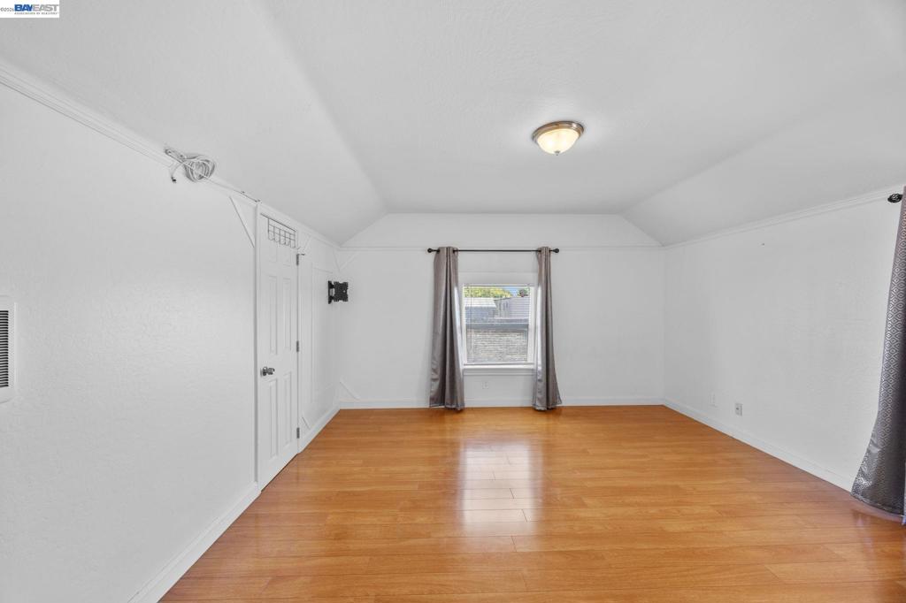 1828 Rosedale Ave Property Photo 22