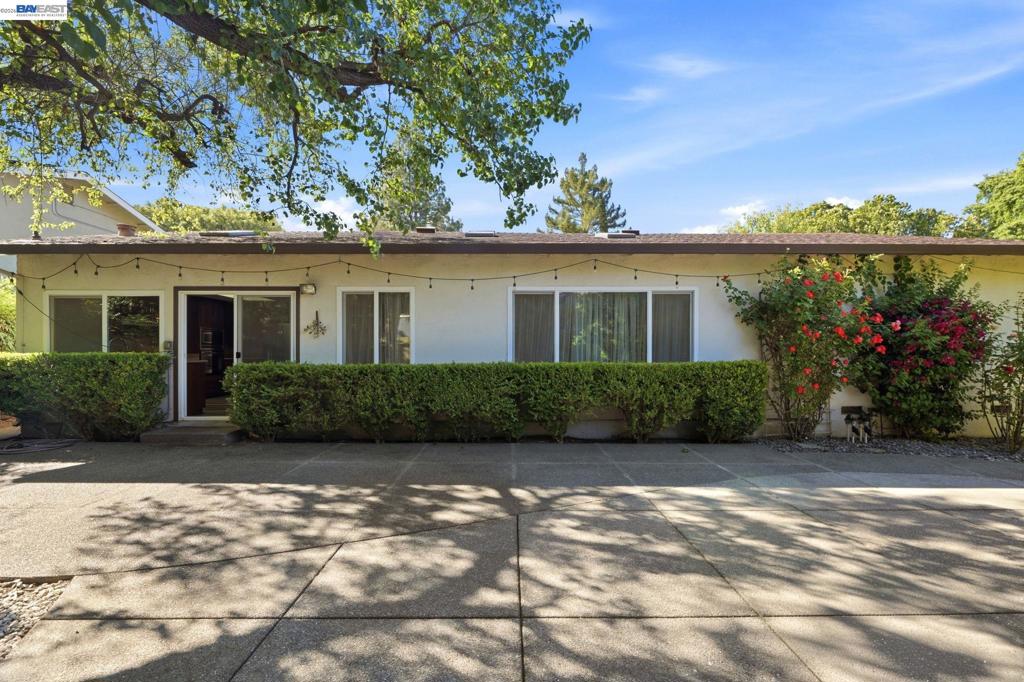 336 Encina Ave Property Photo 1