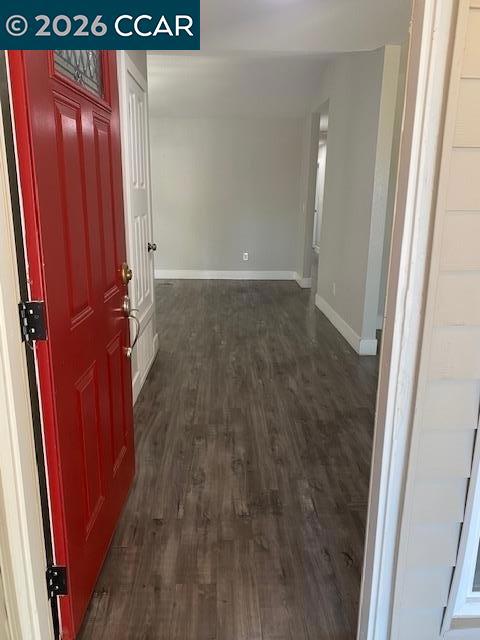 945 Arambel Dr Property Photo 3