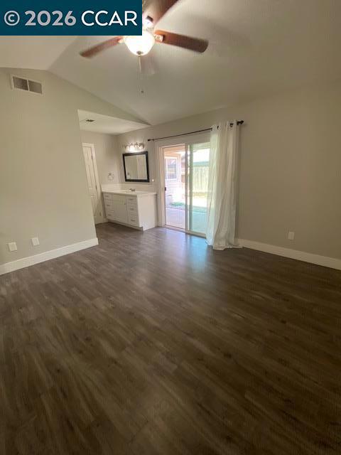 945 Arambel Dr Property Photo 18