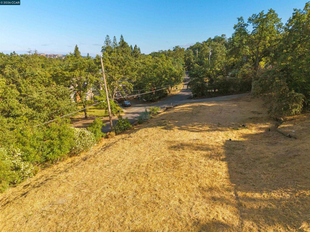 300 Marks Rd Property Photo 8