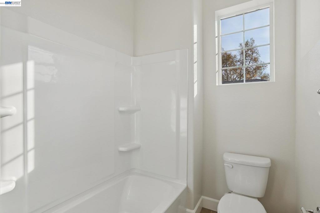 117 Creek View Cir Property Photo 23