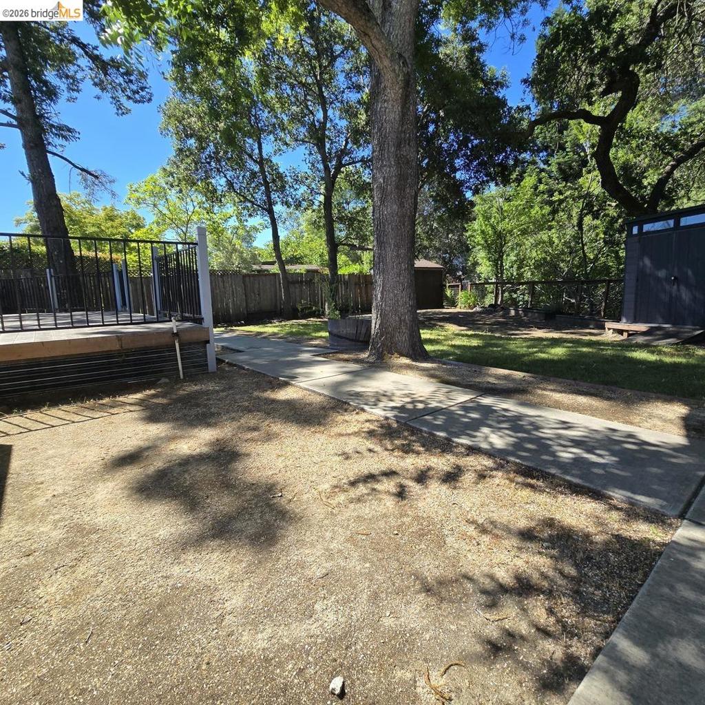 241 Humboldt St Property Photo 33