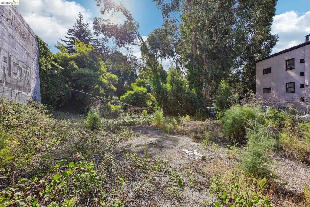 3070 Brook St Property Photo 1