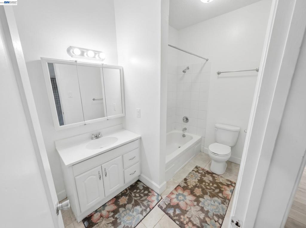 834 Georgia St Property Photo 13