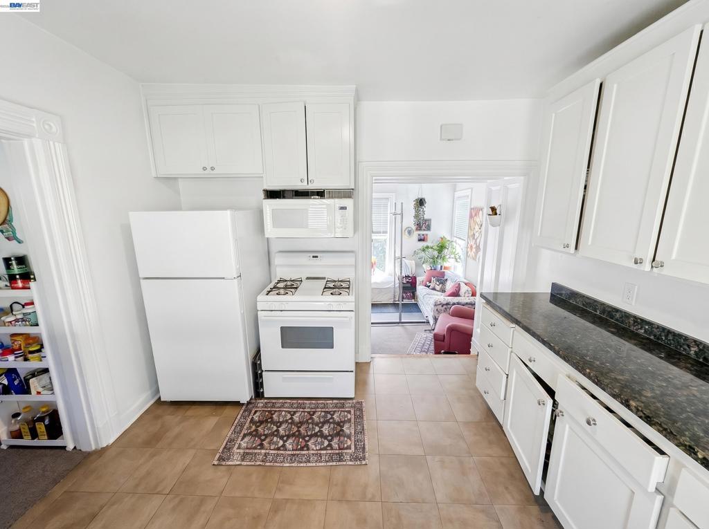834 Georgia St Property Photo 18