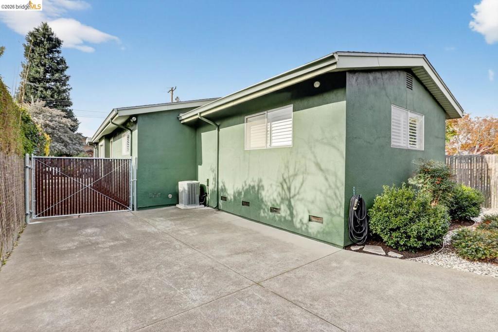 310 Melven Property Photo 25