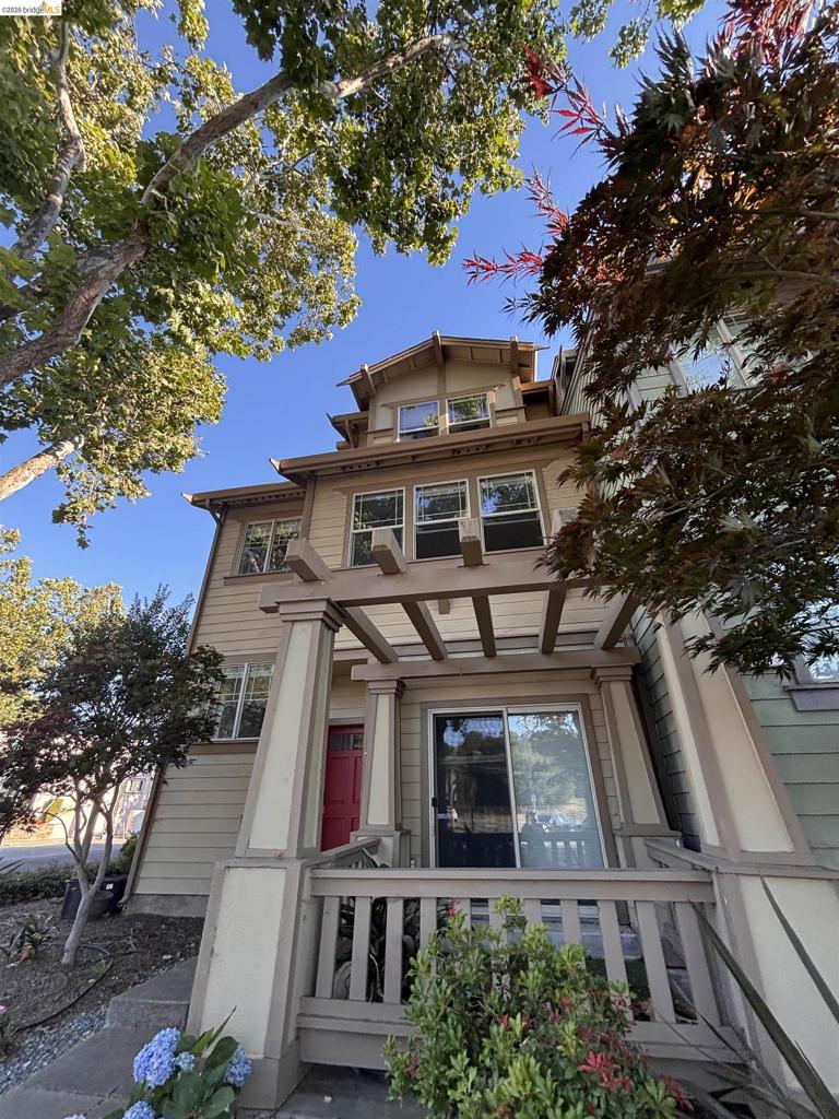 659 Macarthur Blvd.