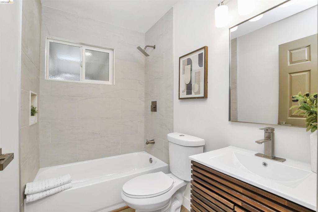 263 Morello Avenue Property Photo 9