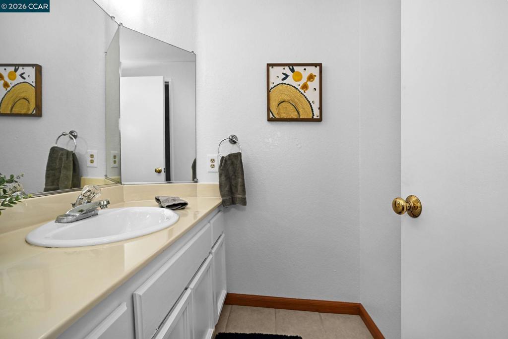 4009 Denver St Property Photo 13