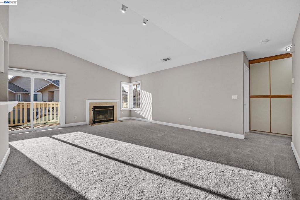 3769 Crow Canyon Rd Property Photo 9