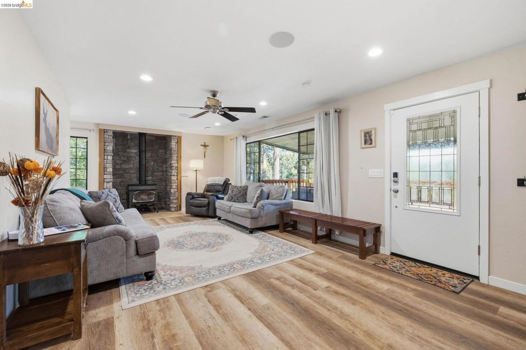 24882 Bottini Apple Ranch Rd Property Photo 13