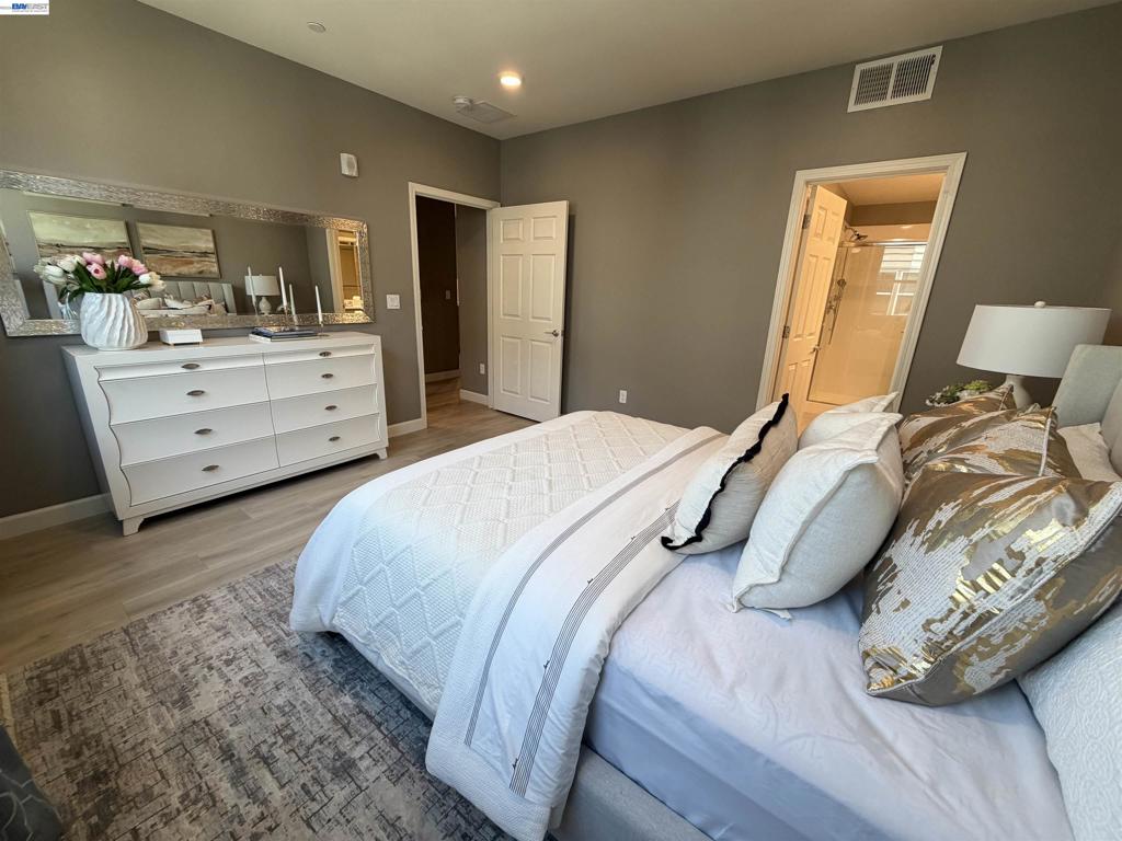 558 Clover Cir Property Photo 8