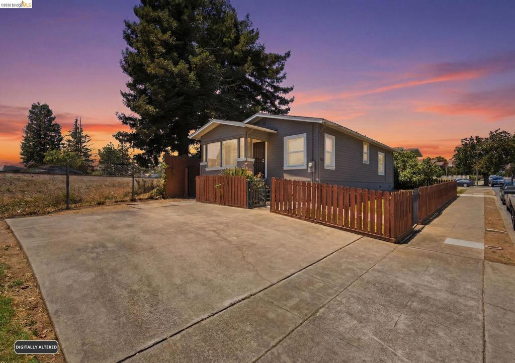 4203 Redding Property Photo 36