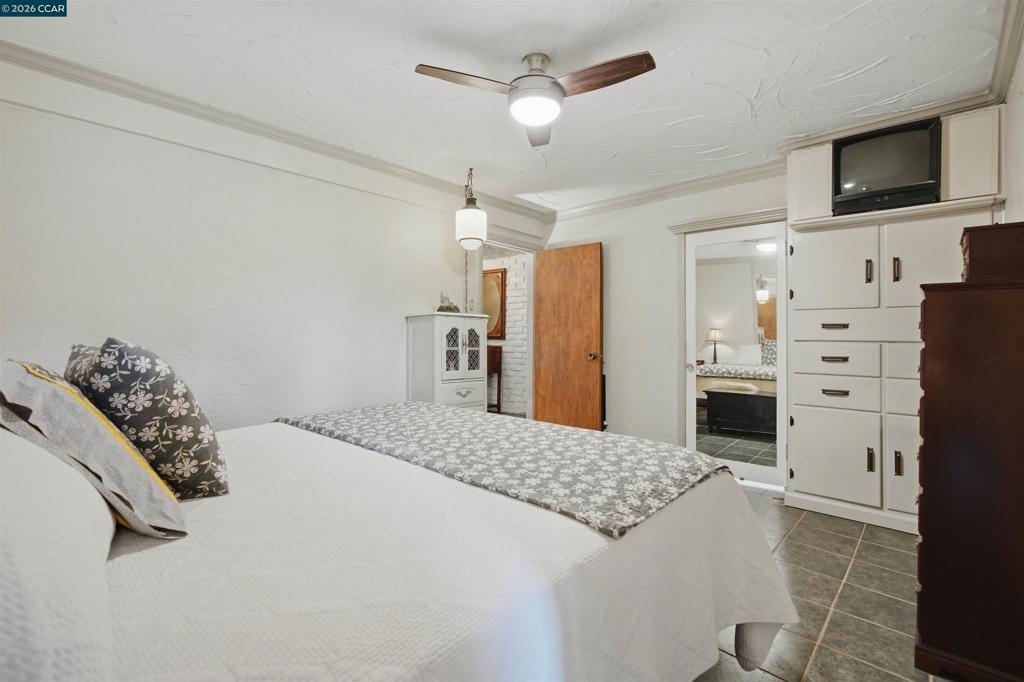 5249 Olive Dr. Property Photo 16