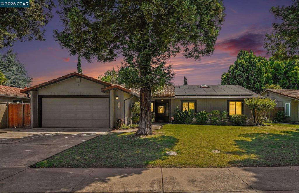 2356 Golden Bear Circle Property Photo 3