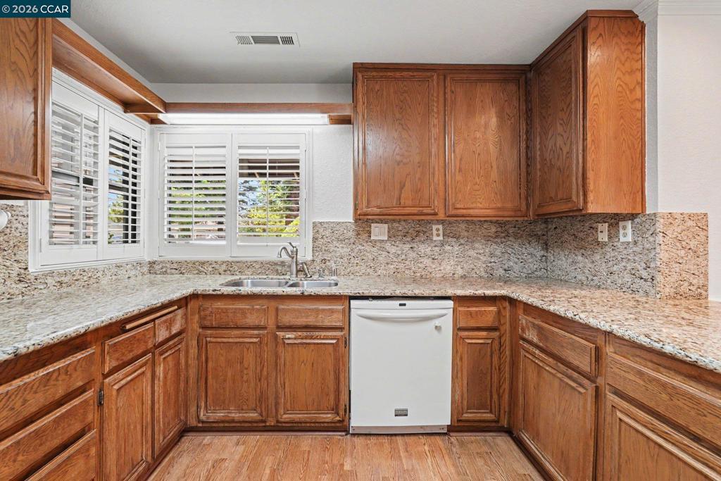 2356 Golden Bear Circle Property Photo 8