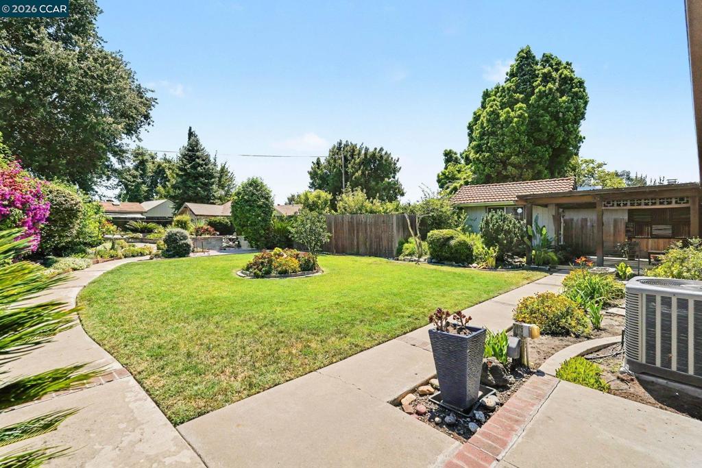 2356 Golden Bear Circle Property Photo 26