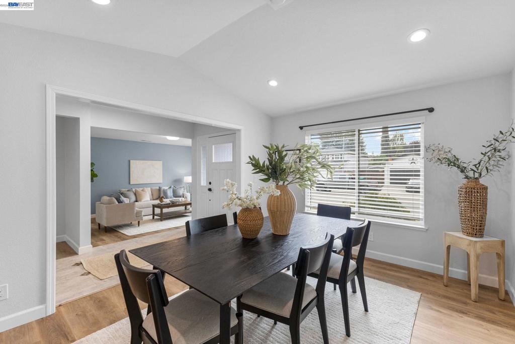 5514 Paseo Navarro Property Photo 10