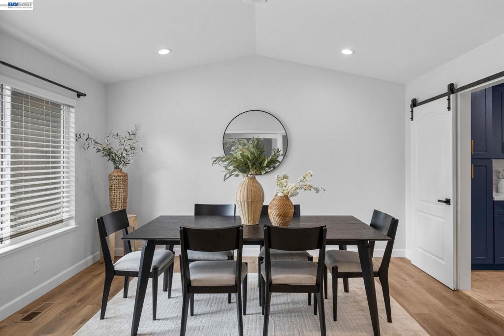 5514 Paseo Navarro Property Photo 14