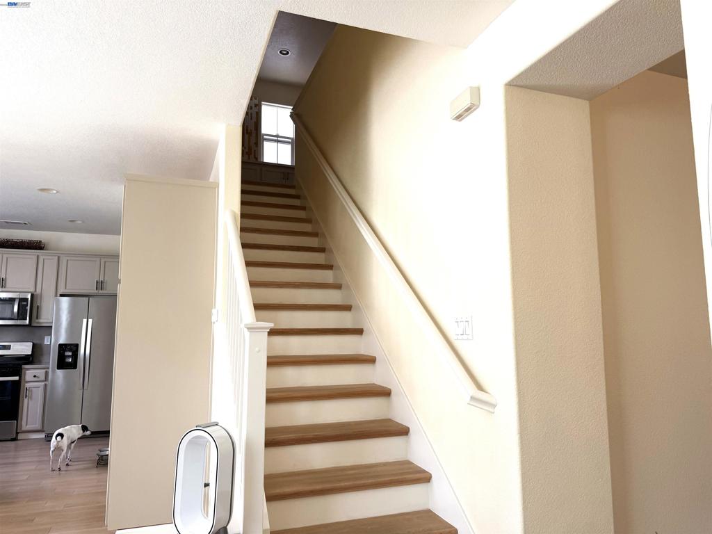 1116 Cunningham St Property Photo 8