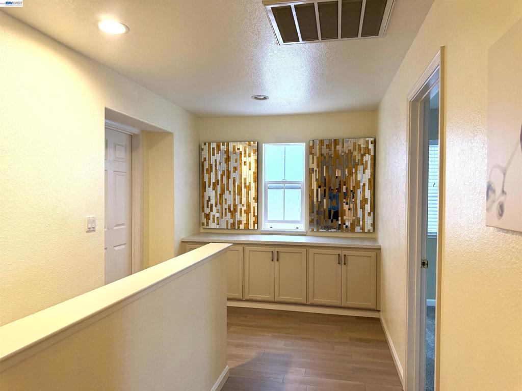 1116 Cunningham St Property Photo 10
