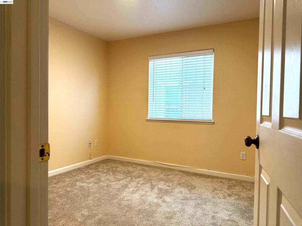 1116 Cunningham St Property Photo 16