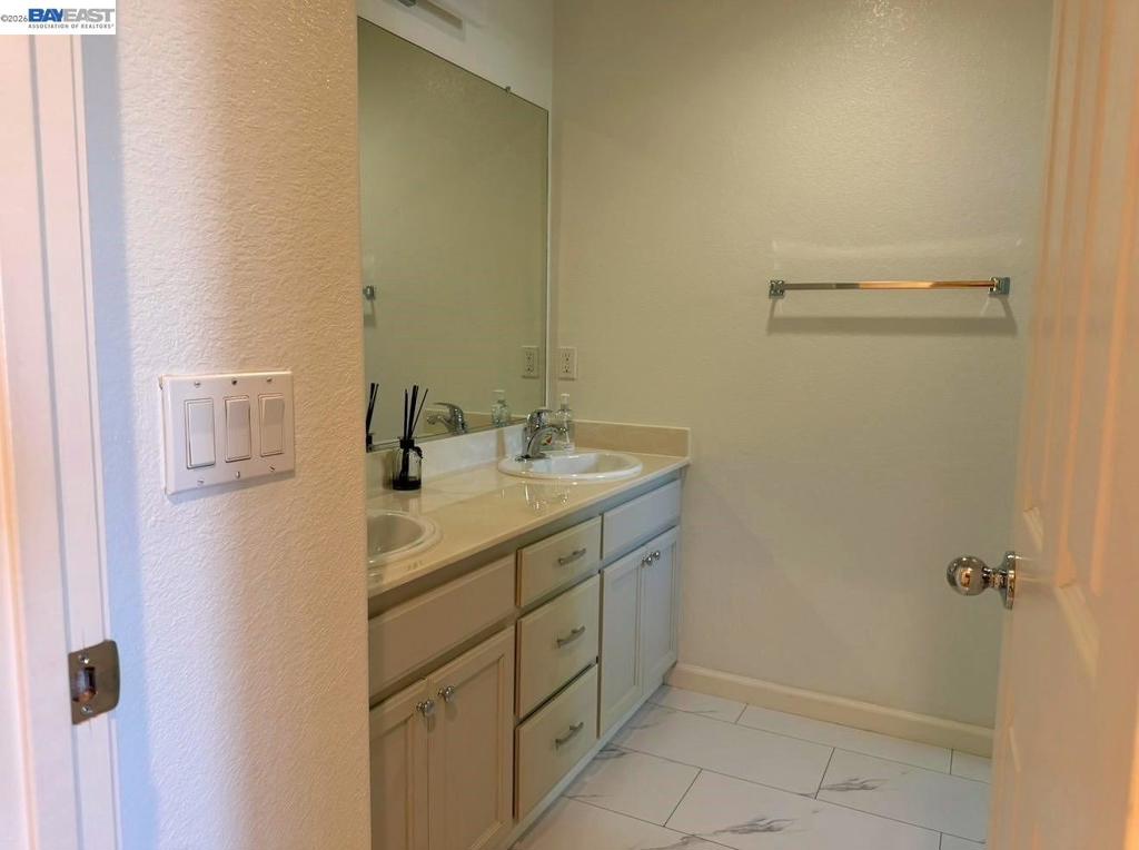 1116 Cunningham St Property Photo 24