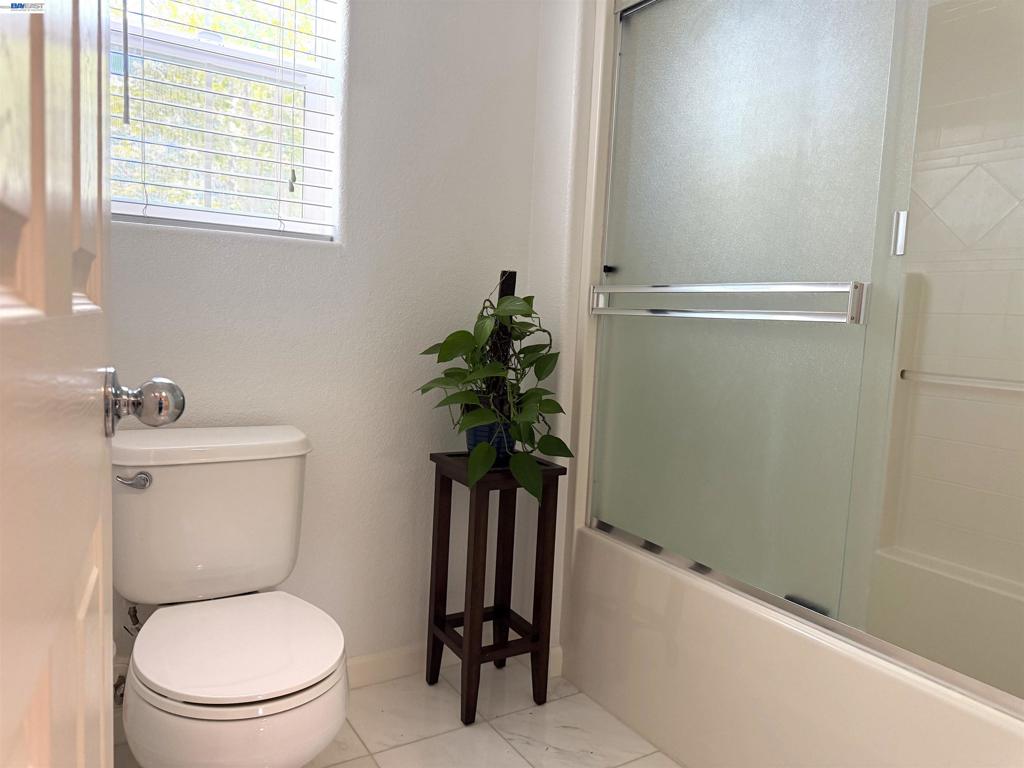 1116 Cunningham St Property Photo 25