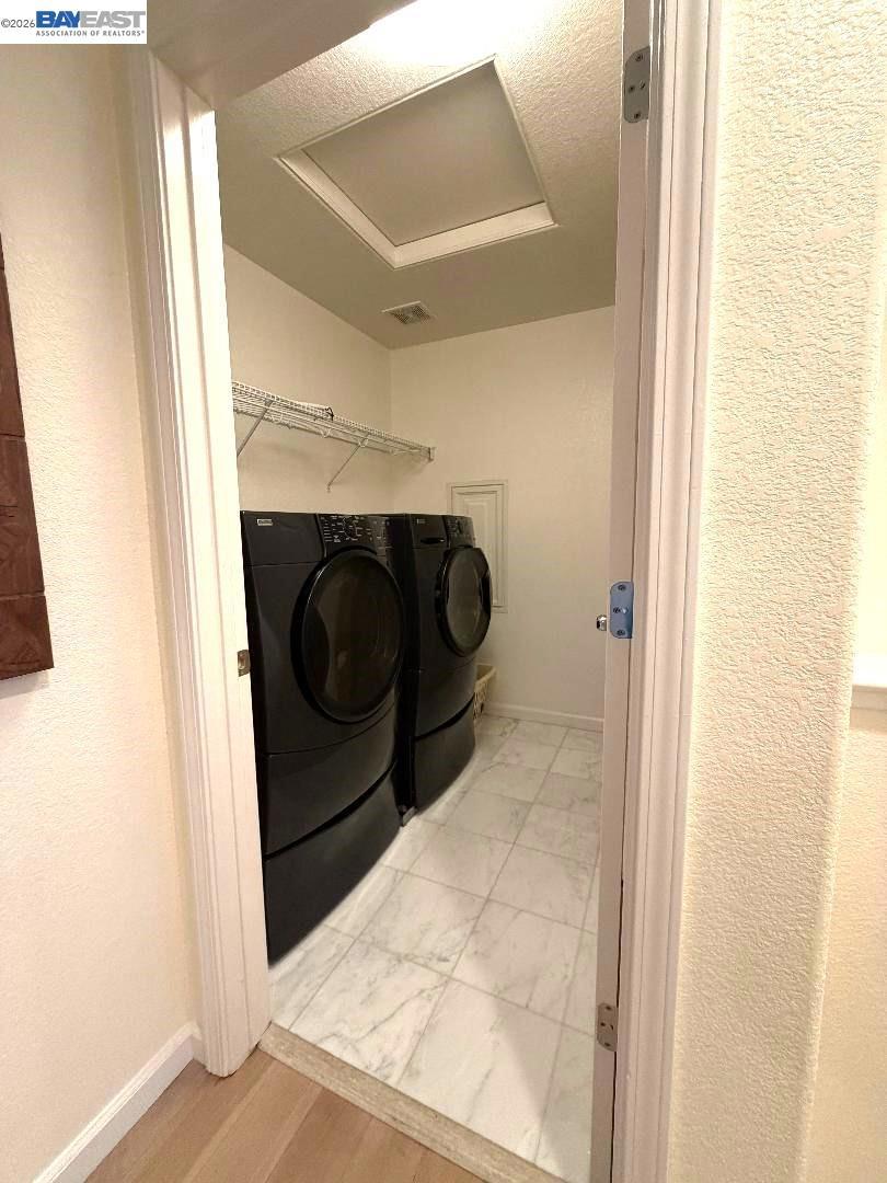 1116 Cunningham St Property Photo 27