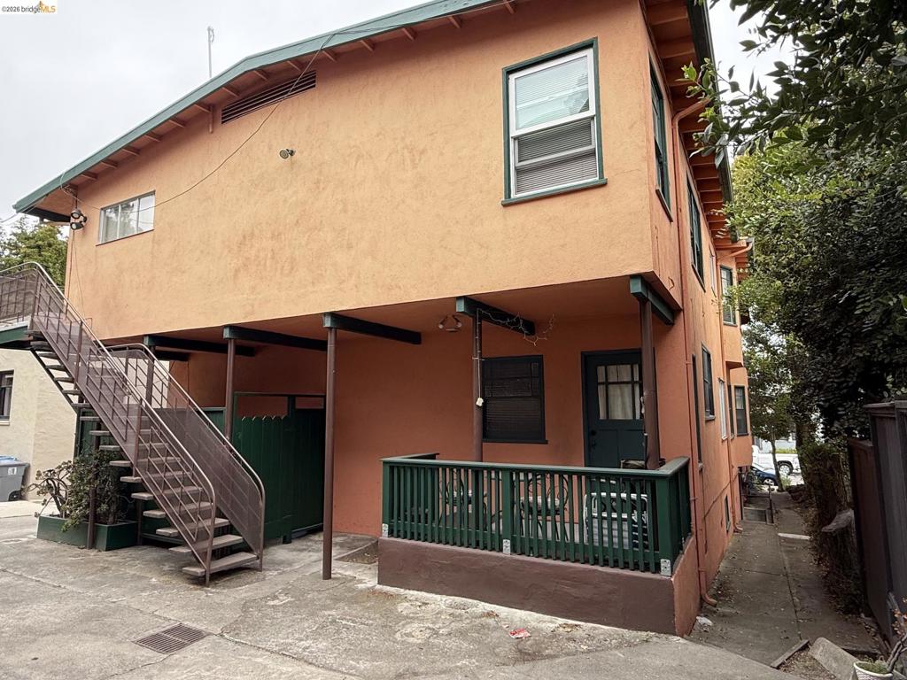 1671 Arch Property Photo 5