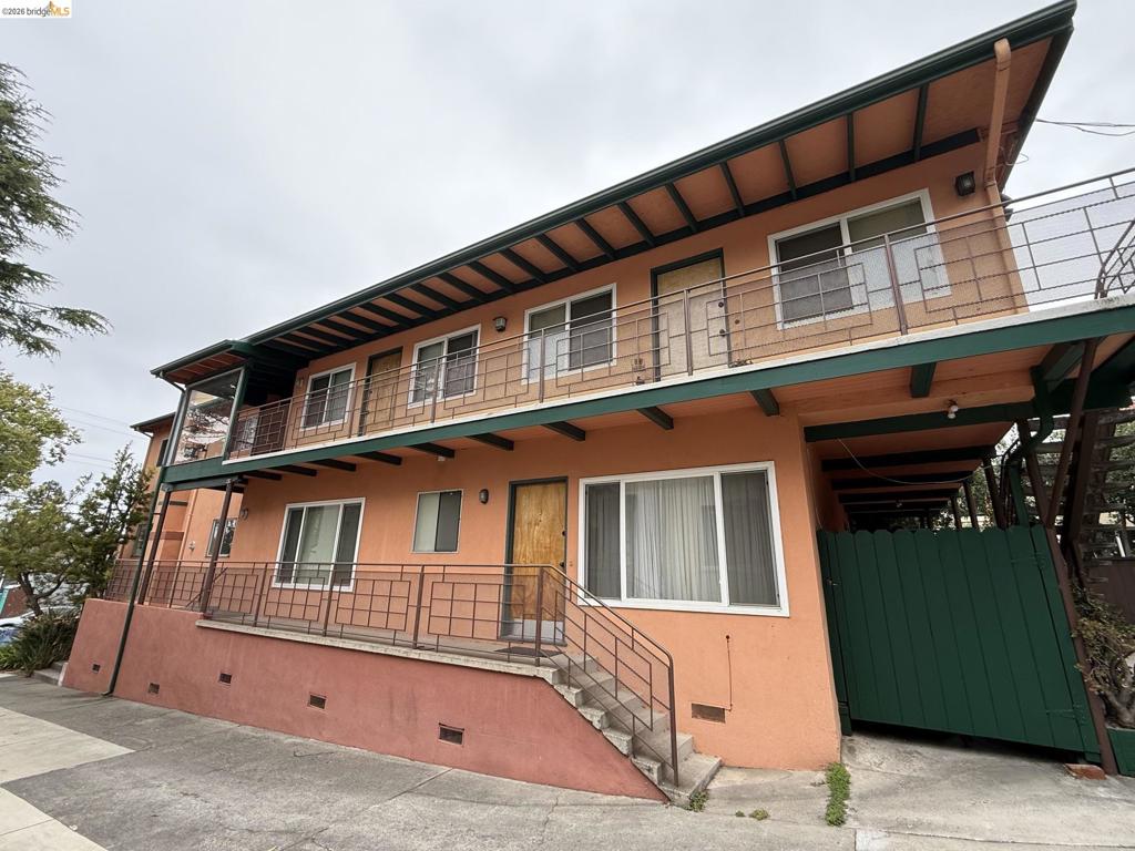 1671 Arch Property Photo 6