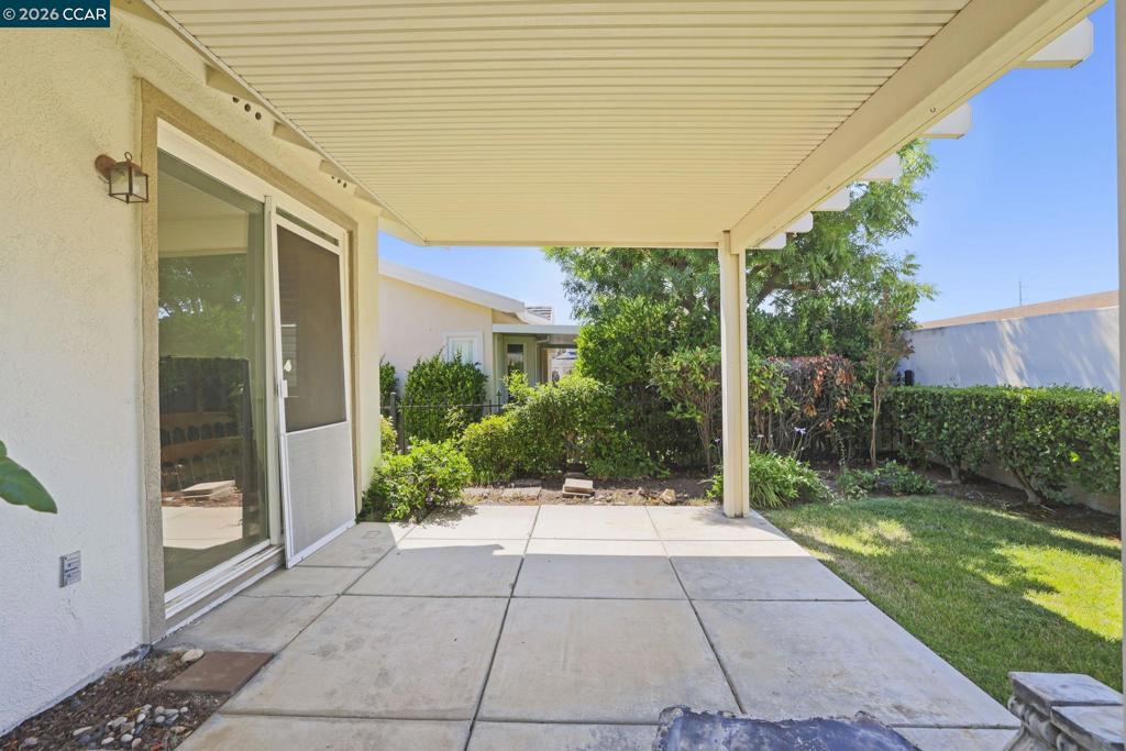 1637 Regent Dr Property Photo 25