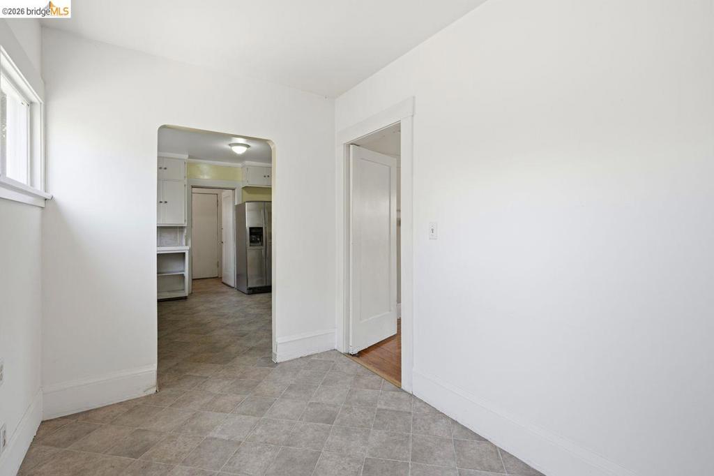 1045 Stanford Ave 2 Property Photo 17
