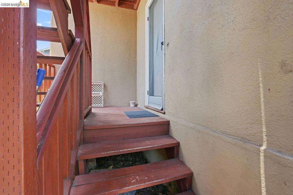 1045 Stanford Ave 2 Property Photo 24